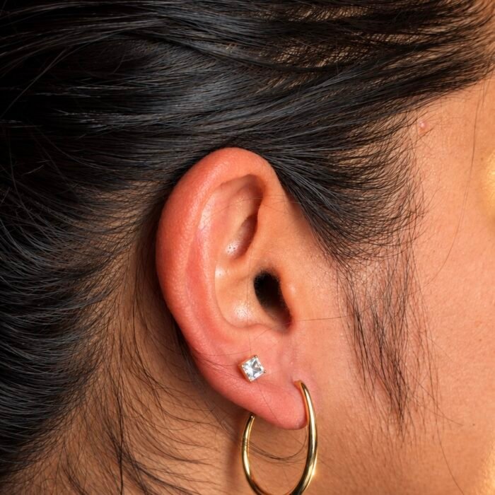 Golden Classic Oval Hoop Earrings